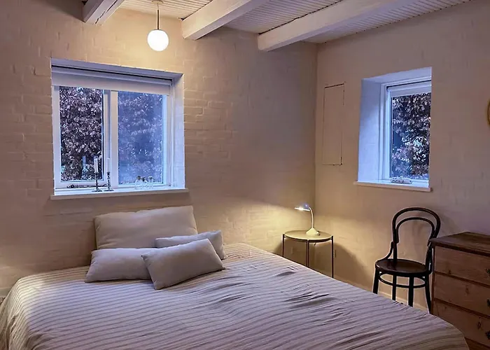 Feriehus 2 Bedroom Stunning In