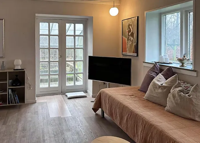 2 Bedroom Stunning In Feriehus *